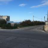 ...giriamo a destra per la stretta via Cipparoli, stradina che prende il nome proprio dal fondatore della chiesa